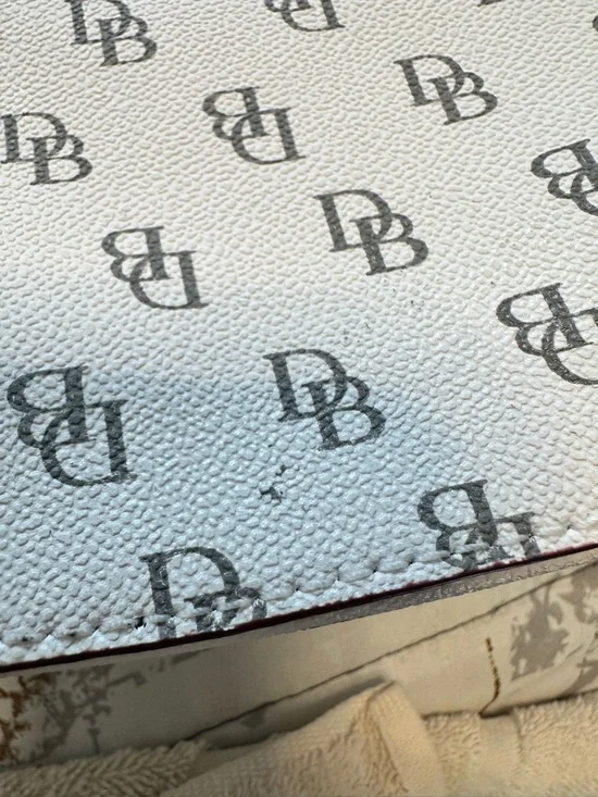 EUC! Dooney & Bourke Tracy Crossbody with Brown Trim and Strap - Picture 5 of 13